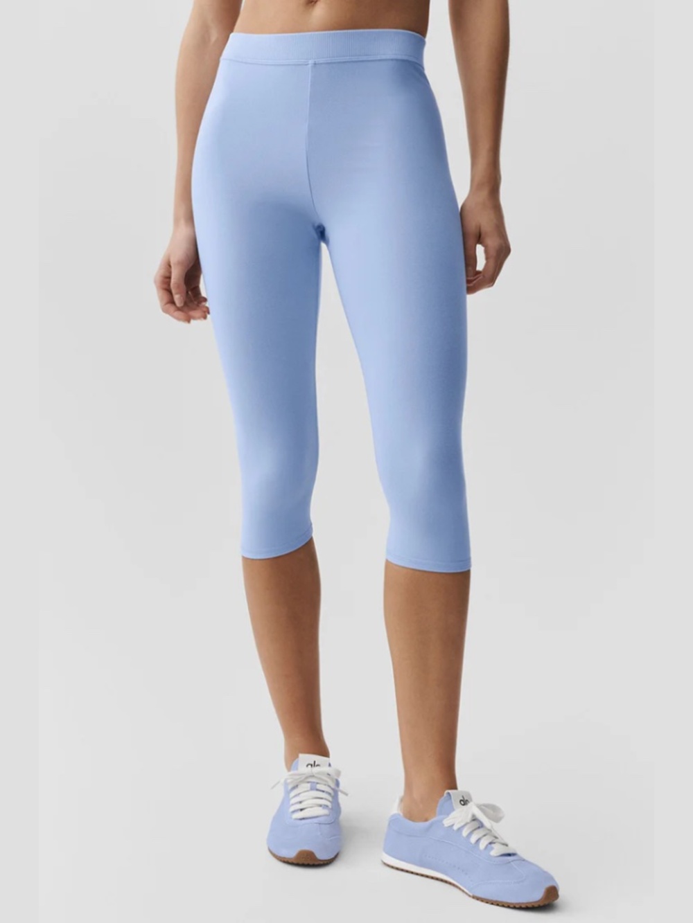 Alosoft High-Waist Iconic 90's Capri, Size M, in Light Provence Blue